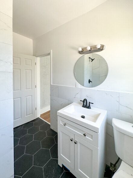 More Photos Of 3737 Scovel Pl, Detroit Apartments For Sale