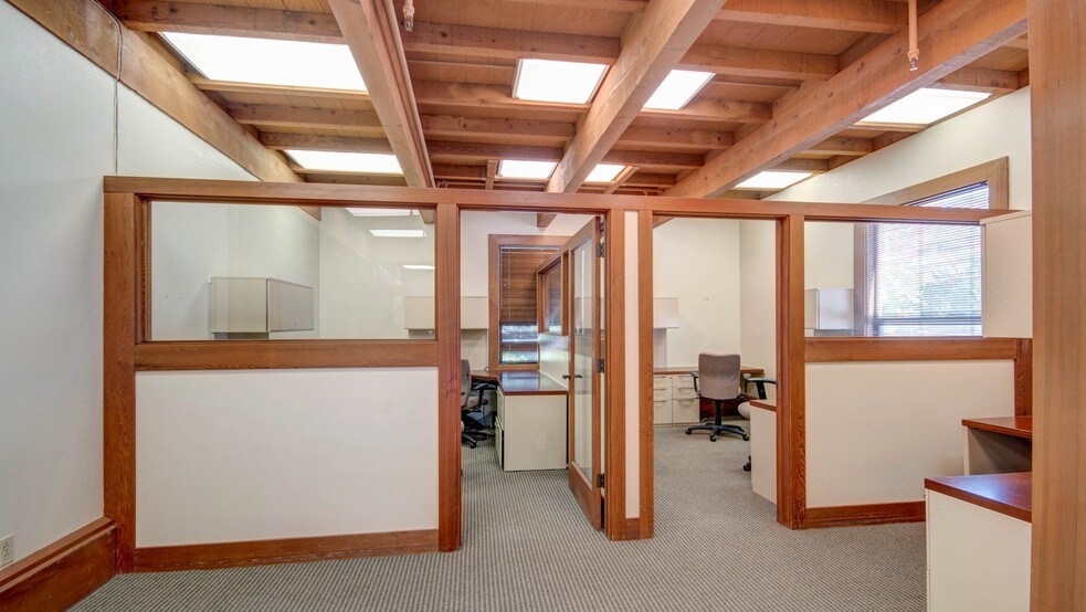 More Photos Of 915 Diablo Ave, Novato Office For Sale