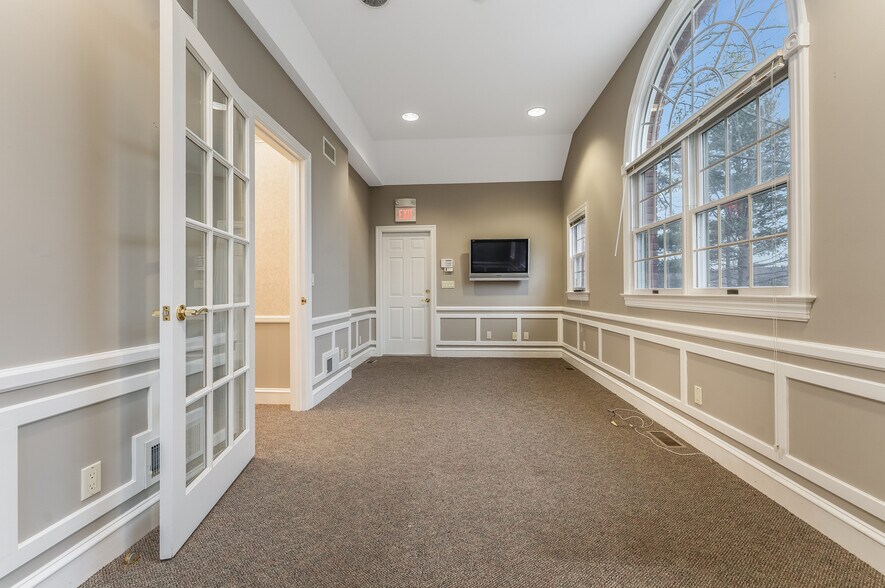 More Photos Of 16 Harrison St, Clinton Township Office Residential For Sale