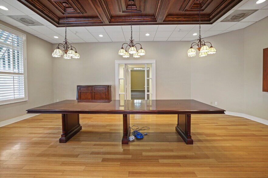 More Photos Of 155 8th St N, Saint Petersburg Office Residential For Lease