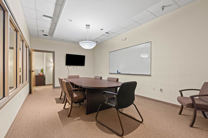 More Photos Of 500 Saint Michael St, Mobile Office For Lease