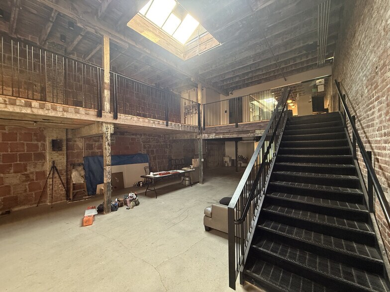 More Photos Of 5-11 N Cheyenne Ave, Tulsa Loft Creative Space For Lease