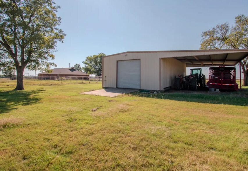 More Photos Of 831 Baker Rd, Pilot Point Land For Sale