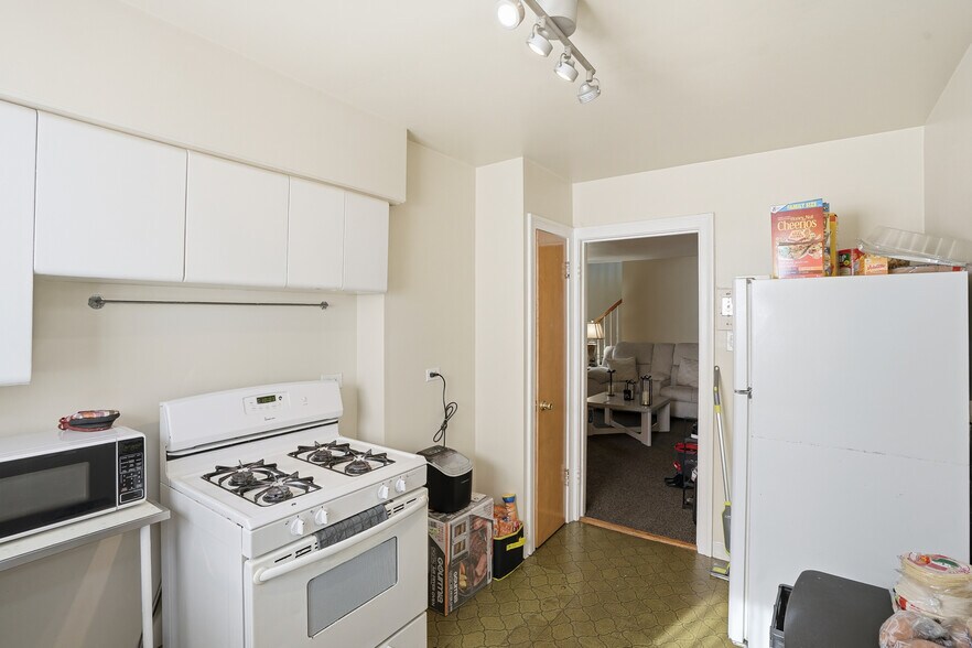 More Photos Of 10835 S Western Ave, Chicago Apartments For Sale