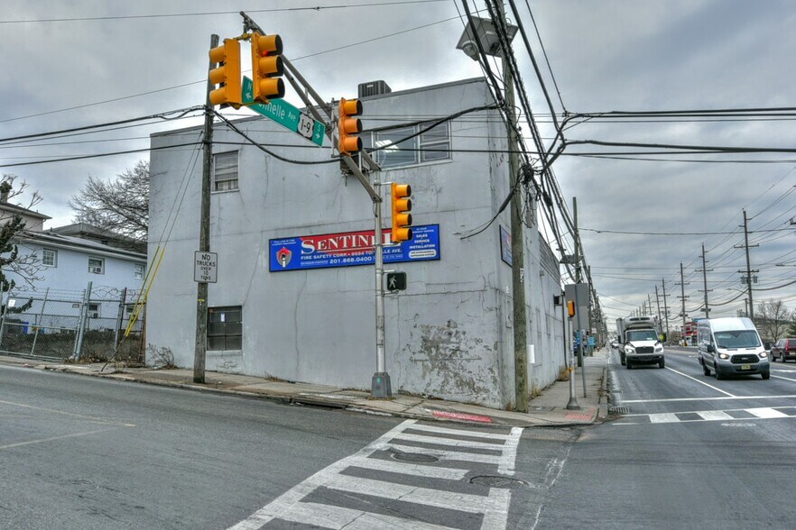 More Photos Of 9034 Tonnelle Ave, North Bergen Industrial For Sale