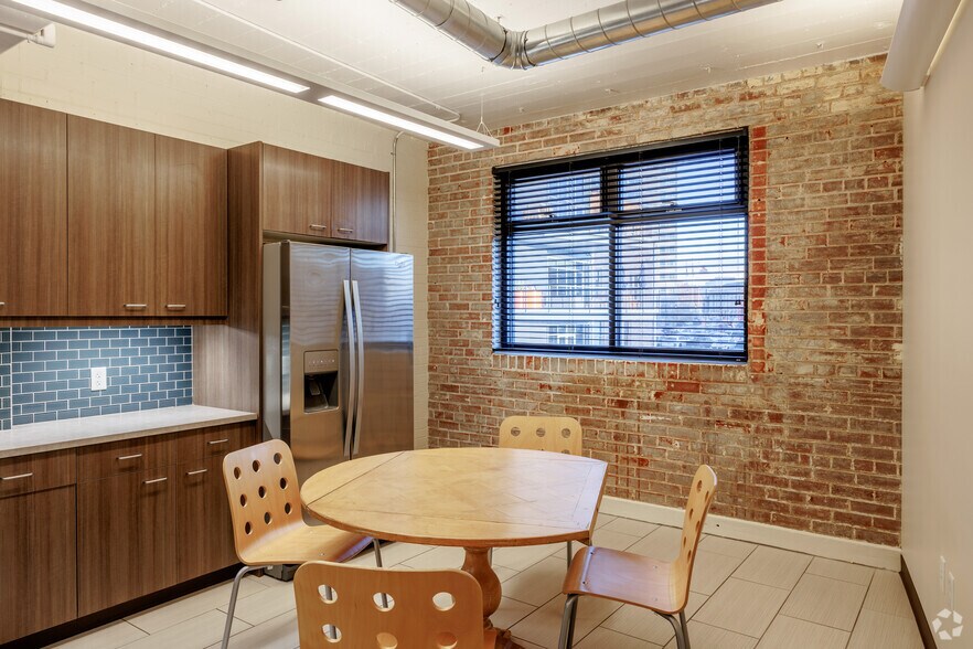 More Photos Of 1336 Glenarm Pl, Denver Office For Sale