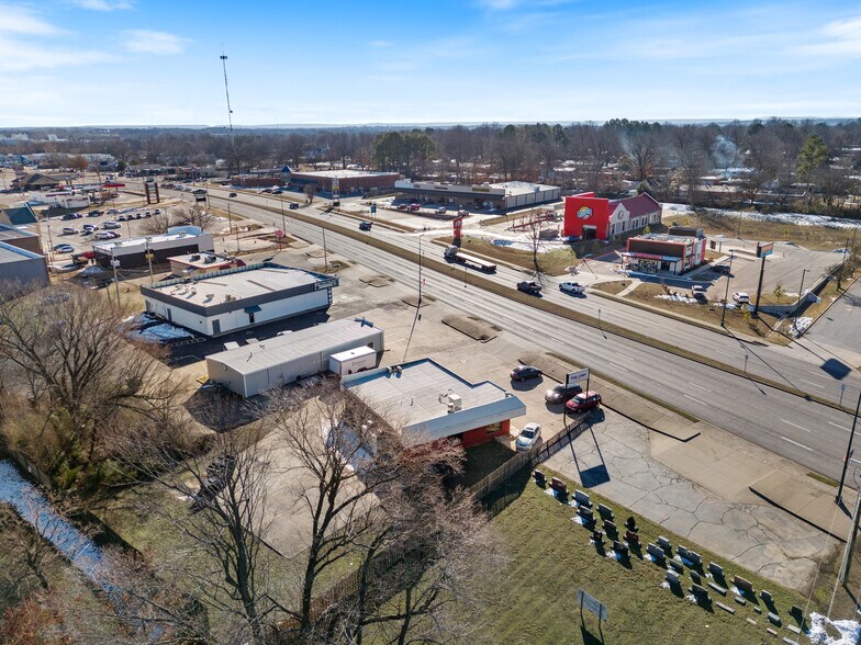 More Photos Of 403 Highway 412 W, Siloam Springs Restaurant For Sale
