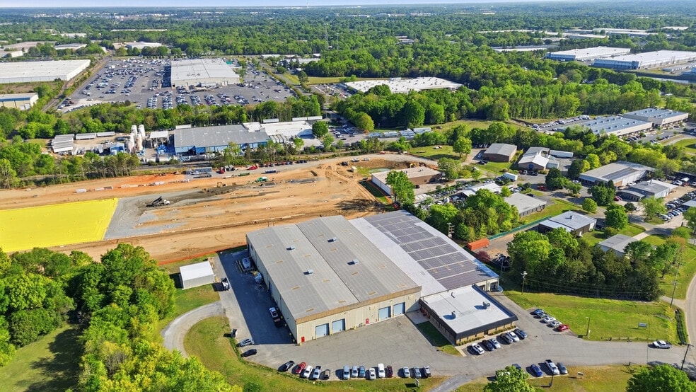 More Photos Of 10700 John Price Rd, Charlotte Warehouse For Sale