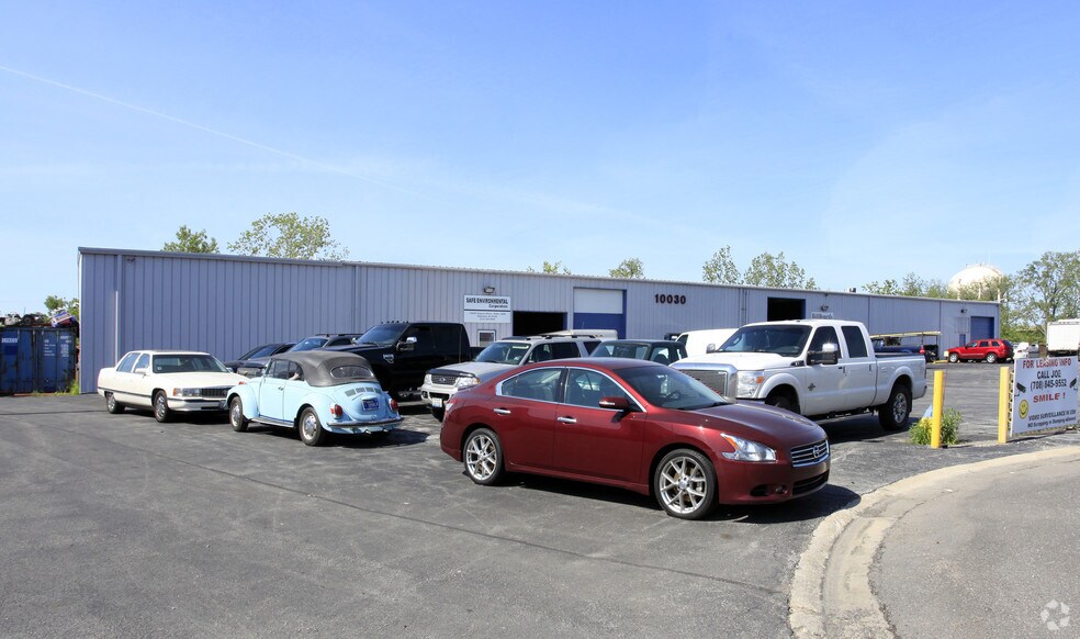 More Photos Of 10030 Express Dr, Highland Warehouse For Lease