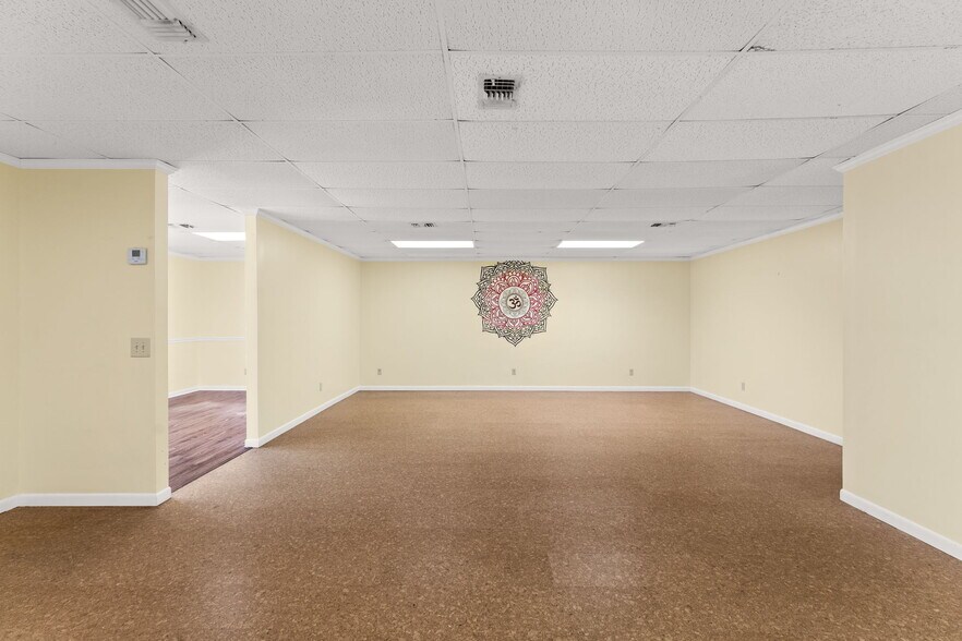 More Photos Of 2629 W 23rd St, Panama City Office For Sale