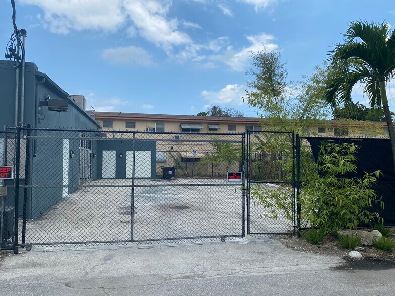 More Photos Of 72 NW 79th St, Miami Restaurant For Sale