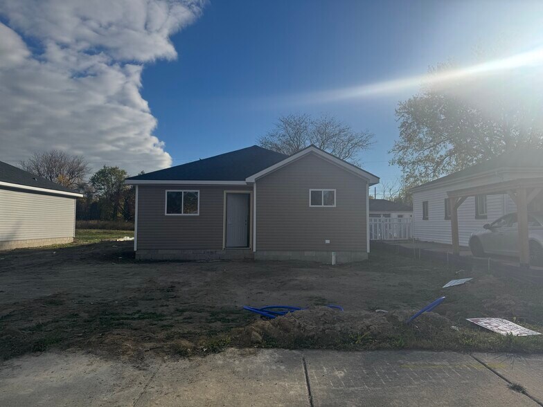 Primary Photo Of , Warren Multifamily For Sale