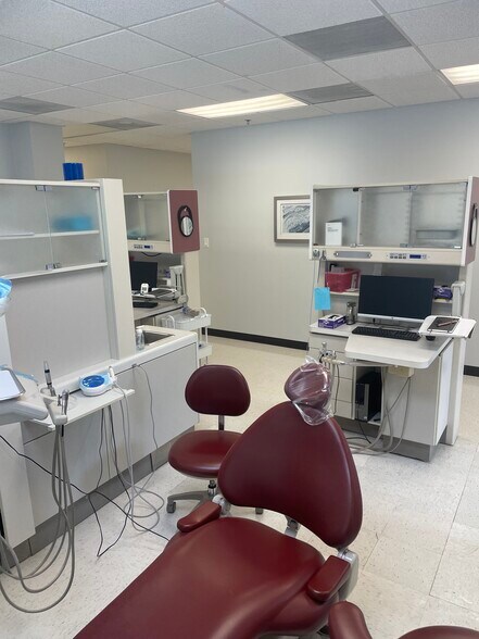 More Photos Of 19411 McKay Blvd, Humble Medical For Lease