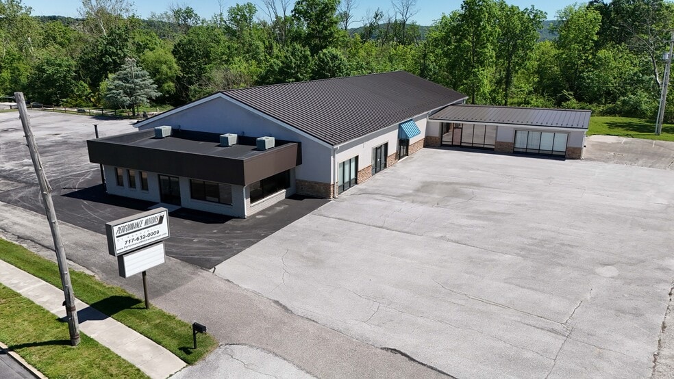 Primary Photo Of 1171 Eichelberger St, Hanover General Retail For Sale