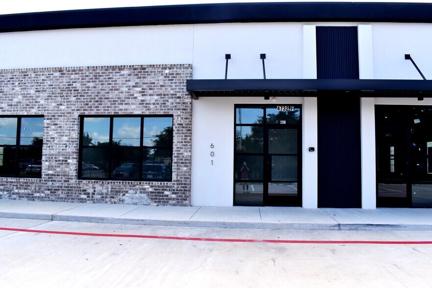 More Photos Of 4732 Sugar Grove Blvd, Stafford Medical For Lease