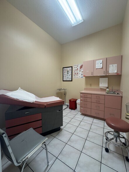 More Photos Of 1100 S Main St, Belle Glade Office Residential For Sale