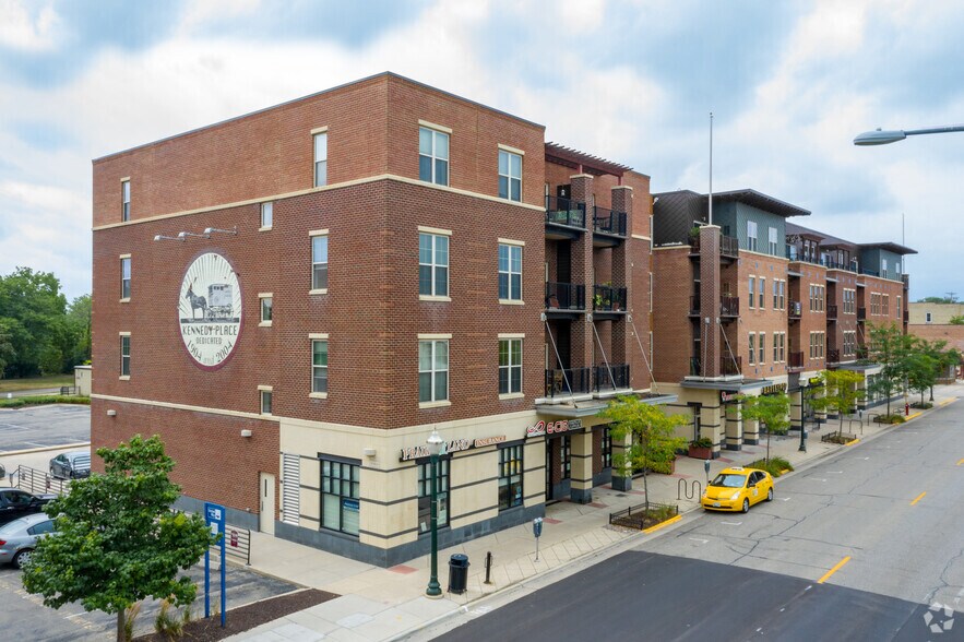 Primary Photo Of 2045 Atwood Ave, Madison Apartments For Lease