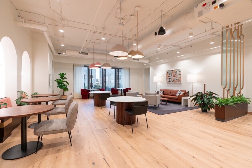 More Photos Of 150 Fayetteville St, Raleigh Office For Lease