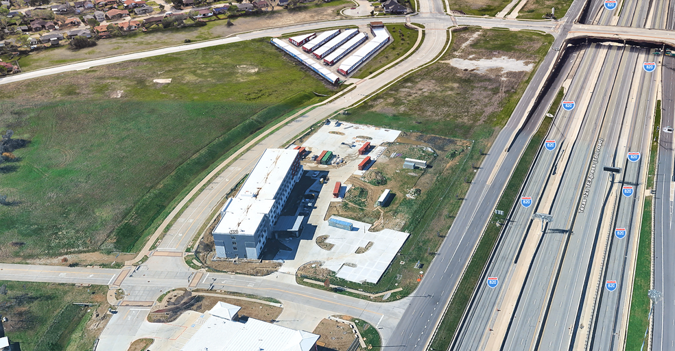 More Photos Of 5030 NE Loop 820, Haltom City Unknown For Lease