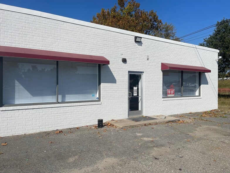 Primary Photo Of 332-338 Rip Rap Rd, Hampton Manufacturing For Lease