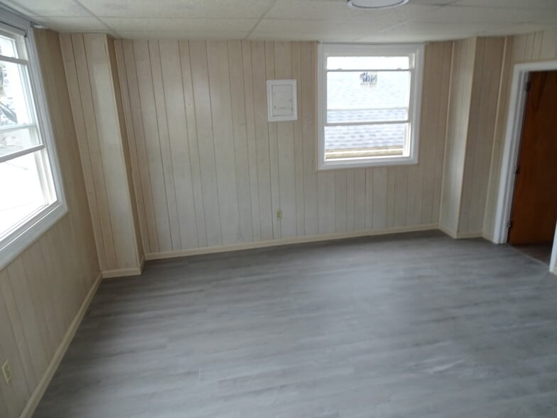More Photos Of 519 Rock St, Shamokin Storefront Retail Residential For Sale