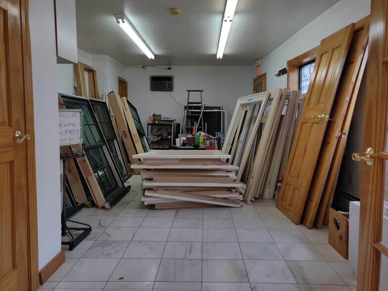 More Photos Of 194-196 Bunker Hill St, Charlestown Apartments For Lease