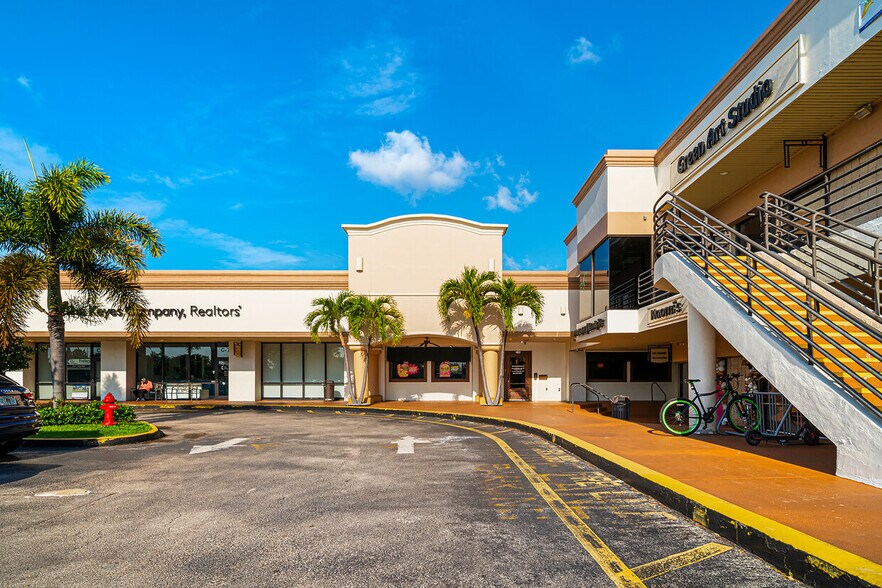 More Photos Of 21065-21073 Powerline Rd, Boca Raton Unknown For Lease