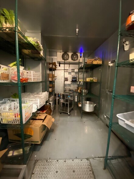 More Photos Of 750 S Grand Ave, Los Angeles Apartments For Lease