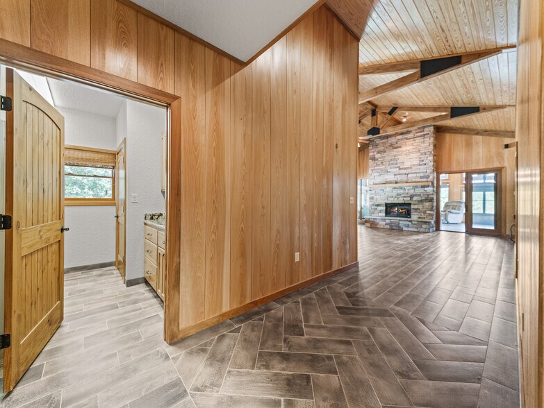 More Photos Of 110 Lizard ln, Story Specialty For Sale