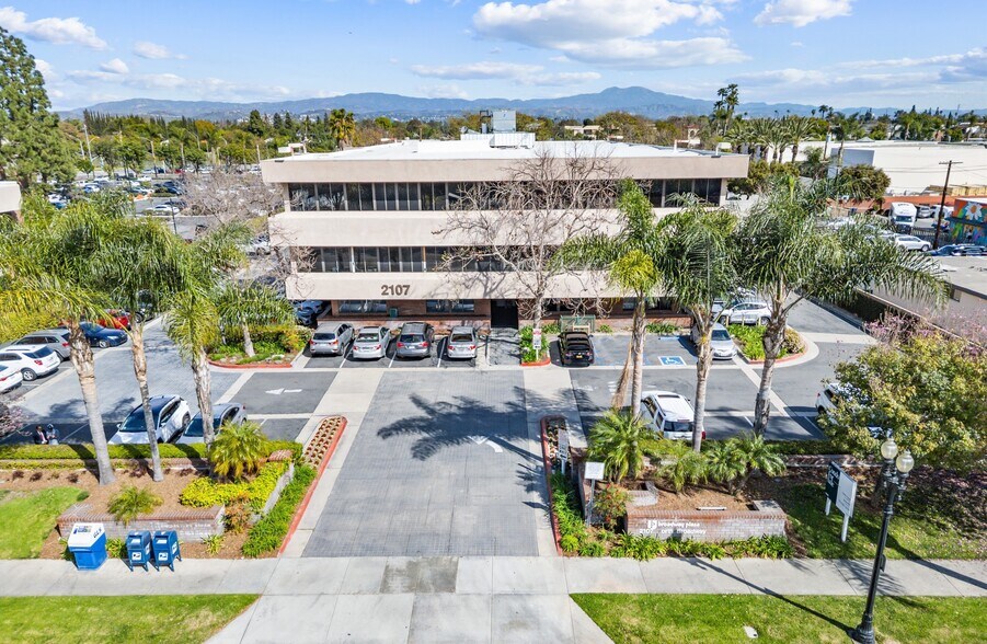 Primary Photo Of 2107 N Broadway, Santa Ana Loft Creative Space For Sale