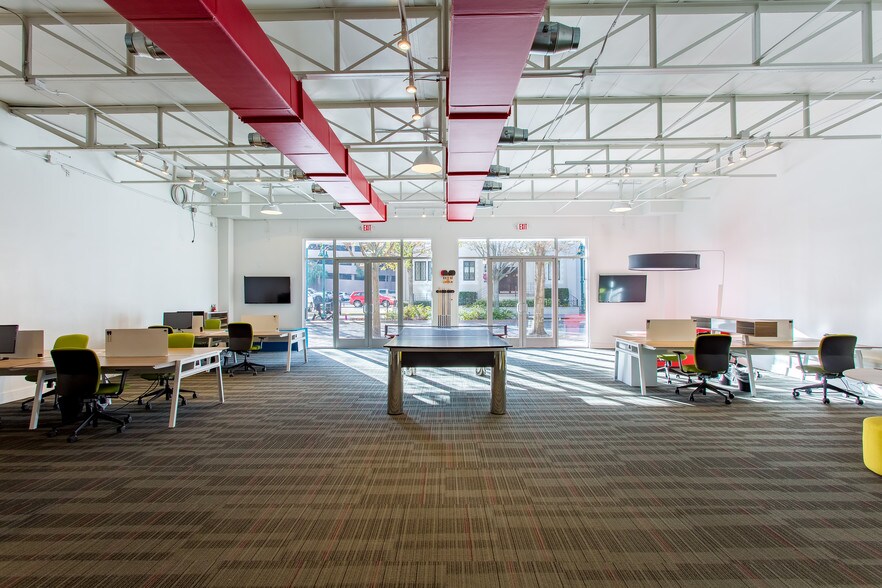 More Photos Of 127 N Magnolia Ave, Orlando Loft Creative Space For Sale