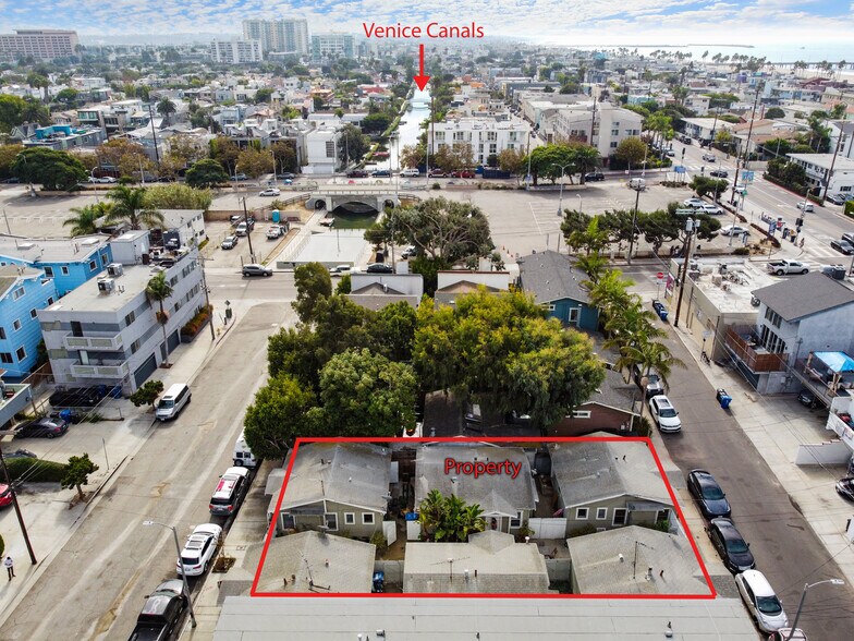 More Photos Of 2006 Strongs Dr, Venice Apartments For Sale