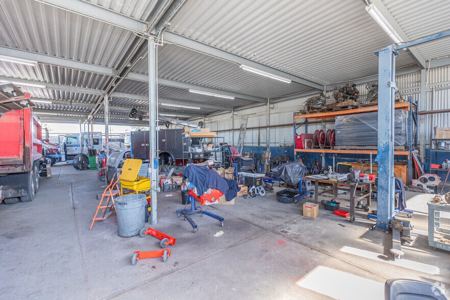 More Photos Of 453 Main St, Ramona Auto Repair For Sale