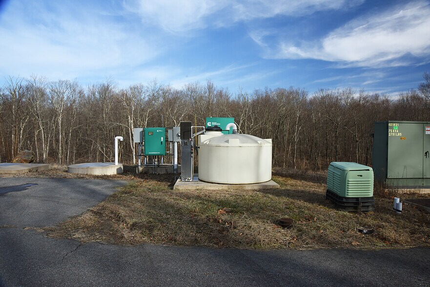 More Photos Of 206 E High St, East Hampton Land For Sale