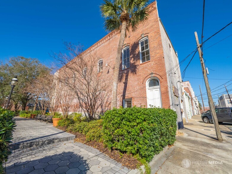 More Photos Of 1418 Newcastle St, Brunswick Storefront For Lease