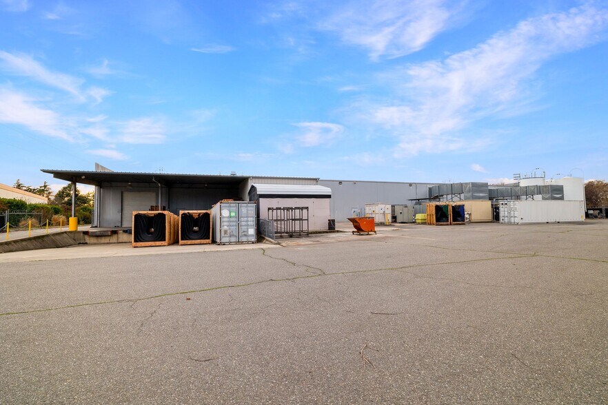 More Photos Of 435 Otterson Dr, Chico Manufacturing For Sale