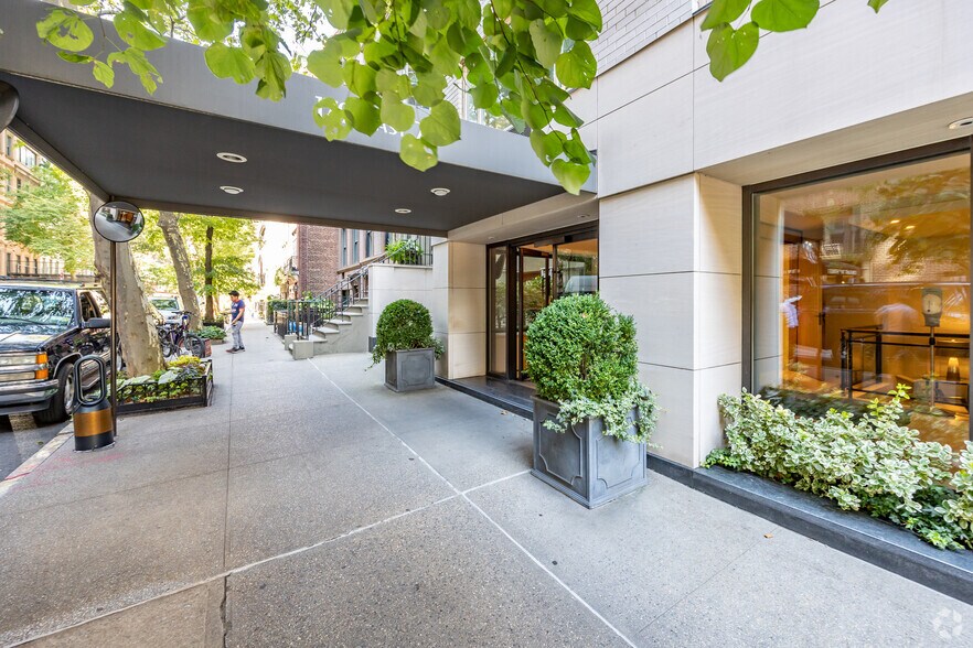 More Photos Of 184-188 E 70th St, New York Apartments For Sale
