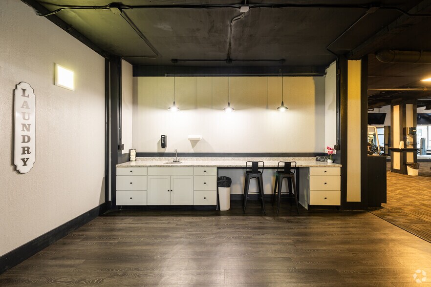 More Photos Of 505 Jefferson Ave, Toledo Multifamily For Sale