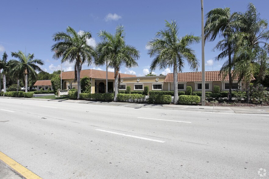 Primary Photo Of 150 Stirling Rd, Dania Beach Assisted Living For Sale