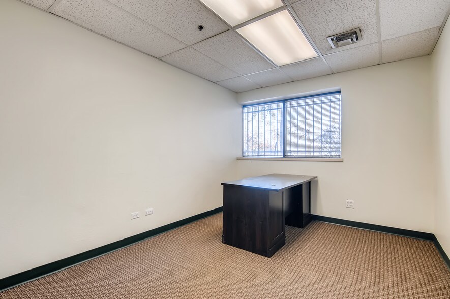 More Photos Of 5550 Joliet St, Denver Warehouse For Sale