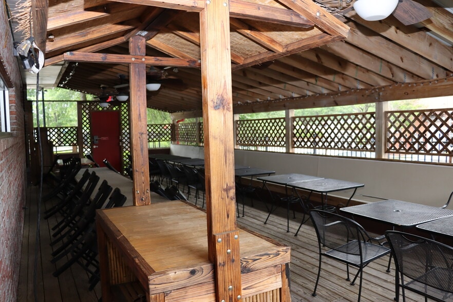 More Photos Of 8232 Market St, Wilmington Freestanding For Sale