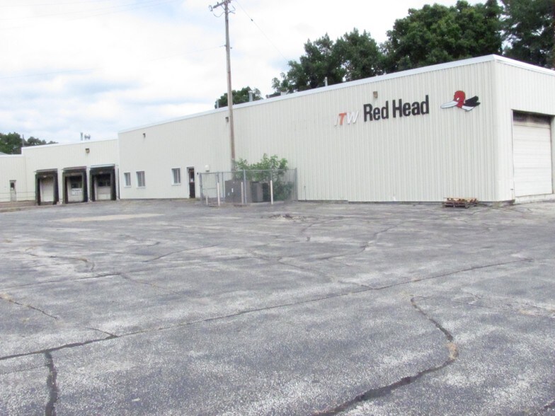 More Photos Of 1919 E Us Highway 12, Michigan City Manufacturing For Lease
