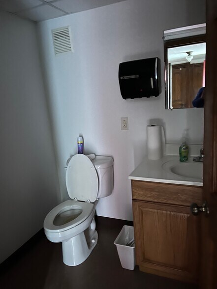 More Photos Of 6540 Cascade Rd, Cascade Religious Facility For Sale