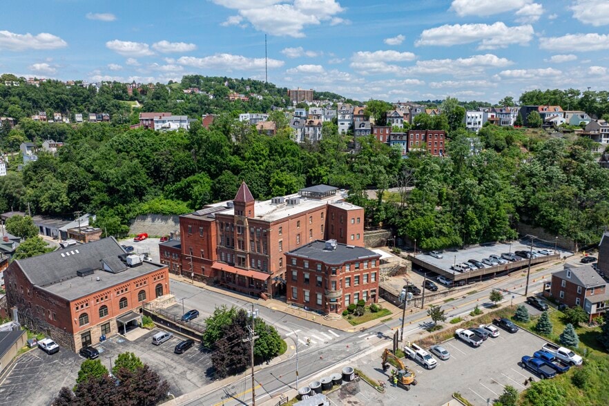More Photos Of 800 Vinial St, Pittsburgh Office For Sale