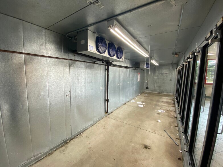 More Photos Of 516 W Liberty St, Wooster Service Station For Sale