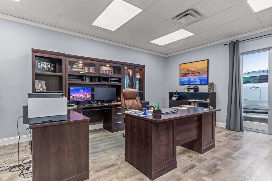 More Photos Of 622 Collins Dr, Festus Warehouse For Sale