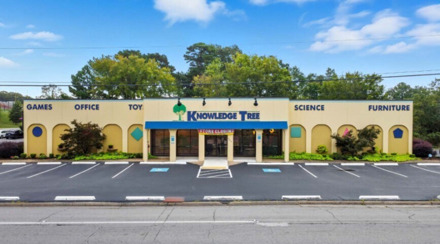 Primary Photo Of 825 North University Avenue, Little Rock Freestanding For Sale