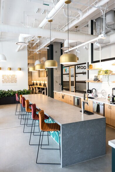 More Photos Of 210 E Barham Dr, San Marcos Coworking Space