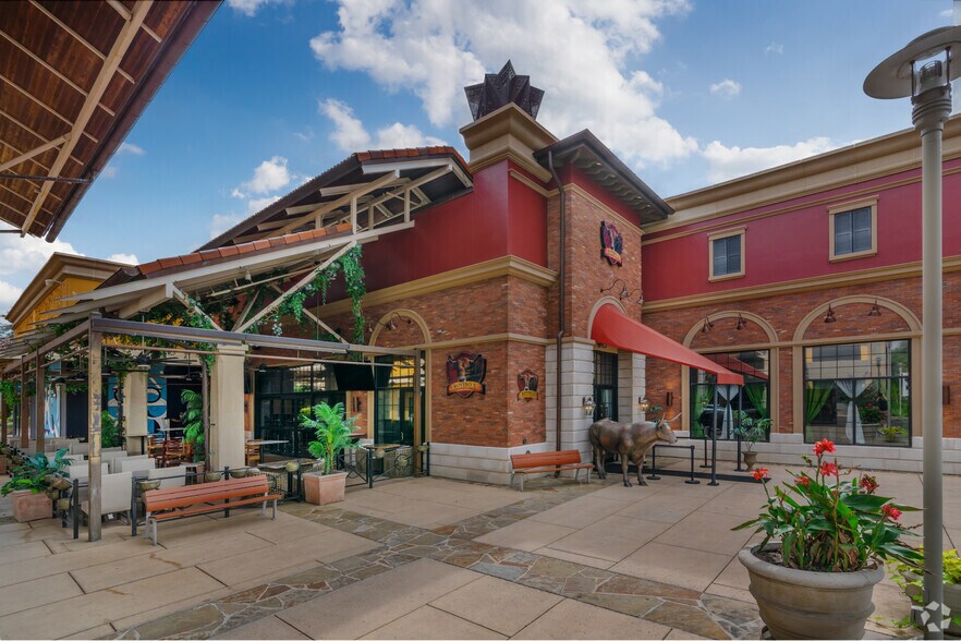 More Photos Of 15900 La Cantera Pky, San Antonio Unknown For Lease