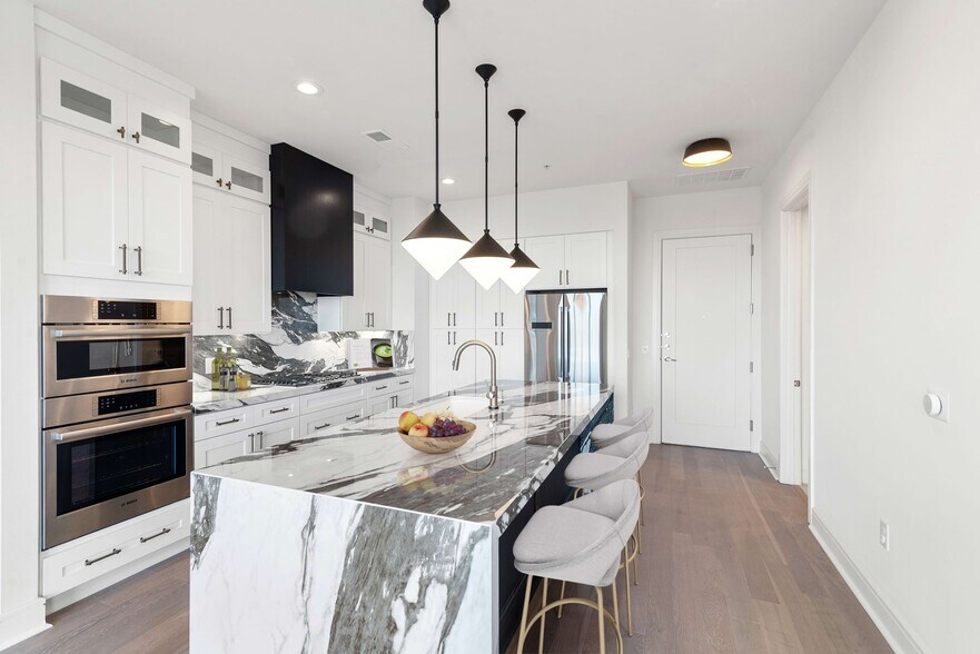 More Photos Of 3200 McKinney Ave, Dallas Multifamily For Sale